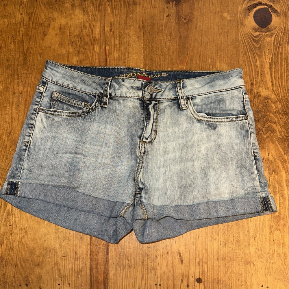 Arizona Womens Denim Jean Shorts Size 9 Juniors Mid-rise Short 2.5" Inseam